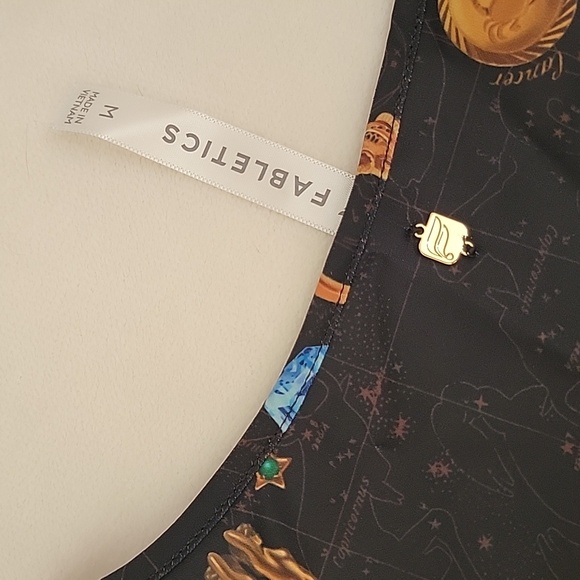 Fabletics Eco Satin Pajama Set | "Lucky Charm" | Size Medium | Like New โจ - Picture 4 of 14